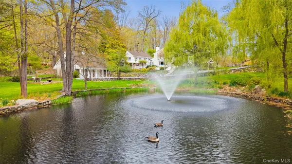 $2,550,000 | 95 Croton Lake Road, Katonah, NY 10536