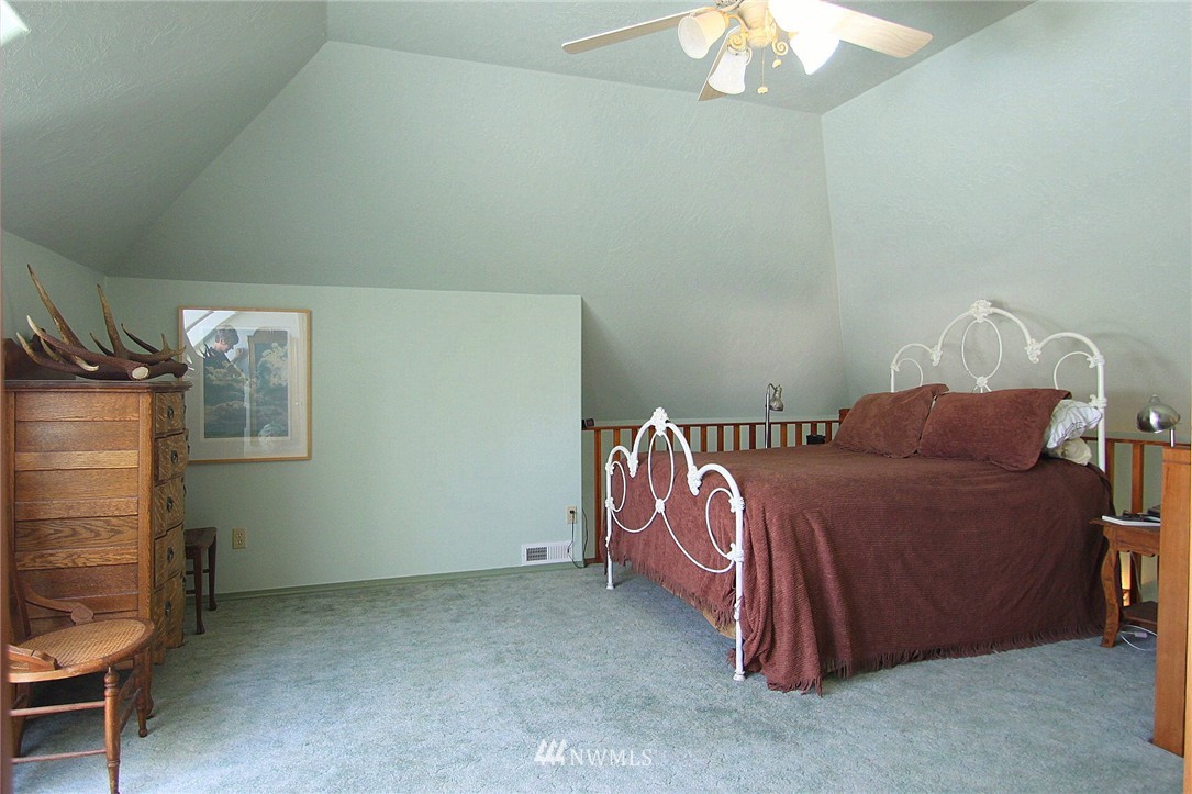 5230 Upper Peoh Point Road Cle Elum, WA 98922 - Photo 13 of 24 Gallery Image 13