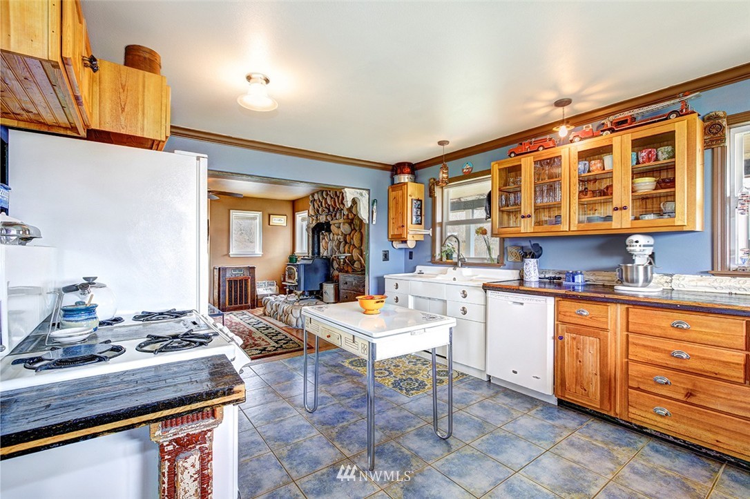 5230 Upper Peoh Point Road Cle Elum, WA 98922 - Photo 6 of 24 Gallery Image 6