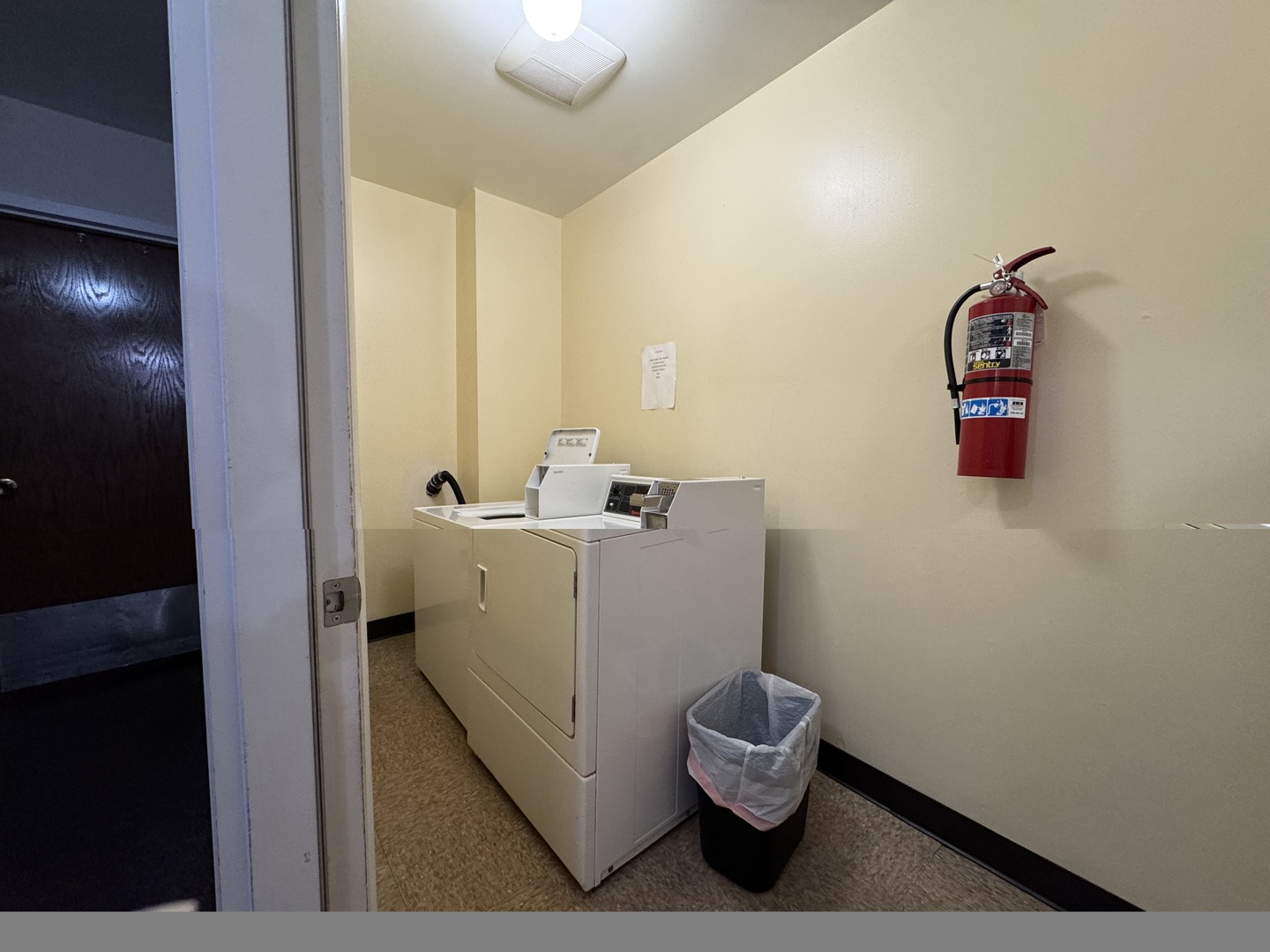 6630 South Brainard Avenue, Unit 407 Countryside, IL 60525 - Photo 21 of 25 Gallery Image 21