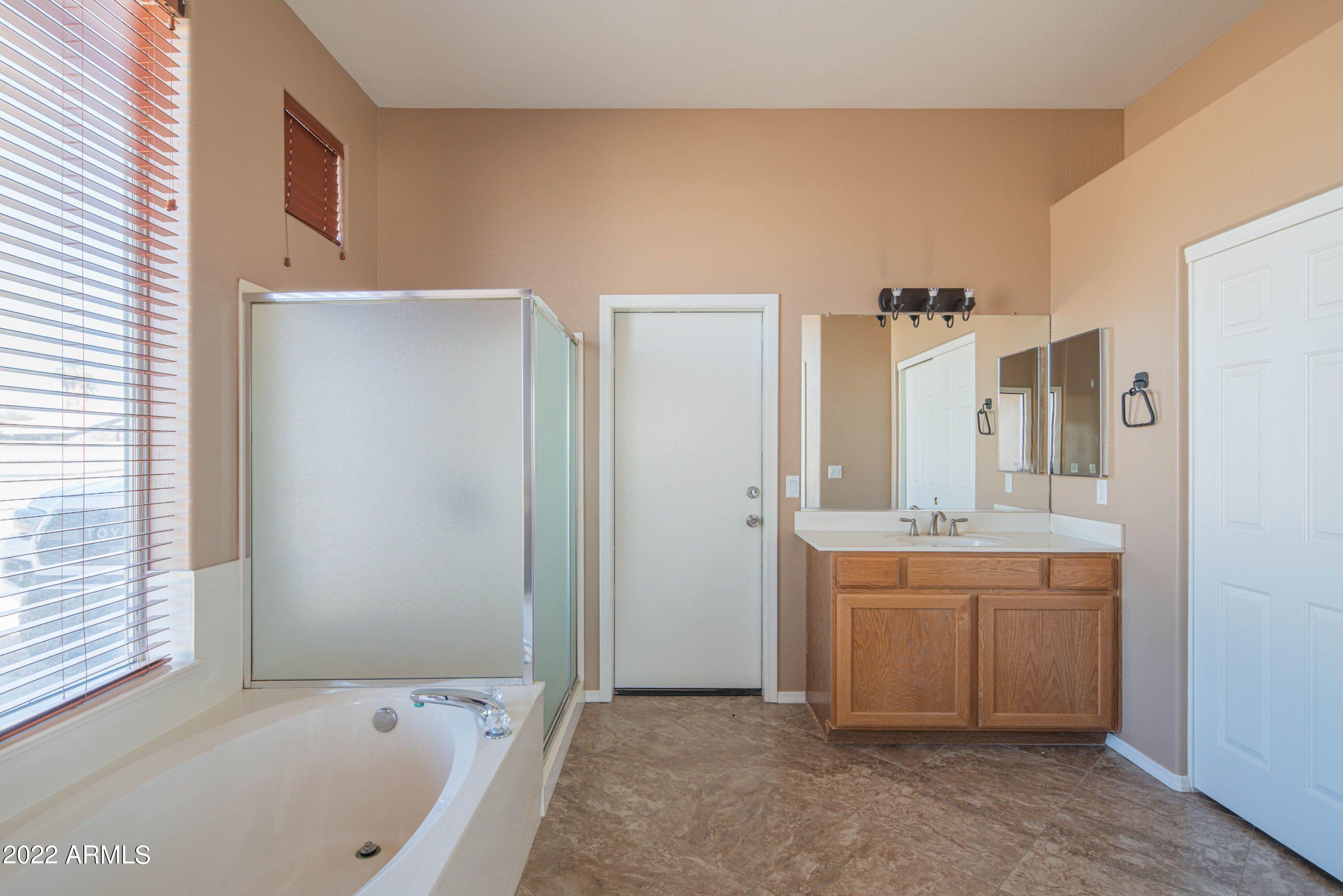 25450 West Riverside Street Buckeye, AZ 85326 - Photo 19 of 34 buck master bath