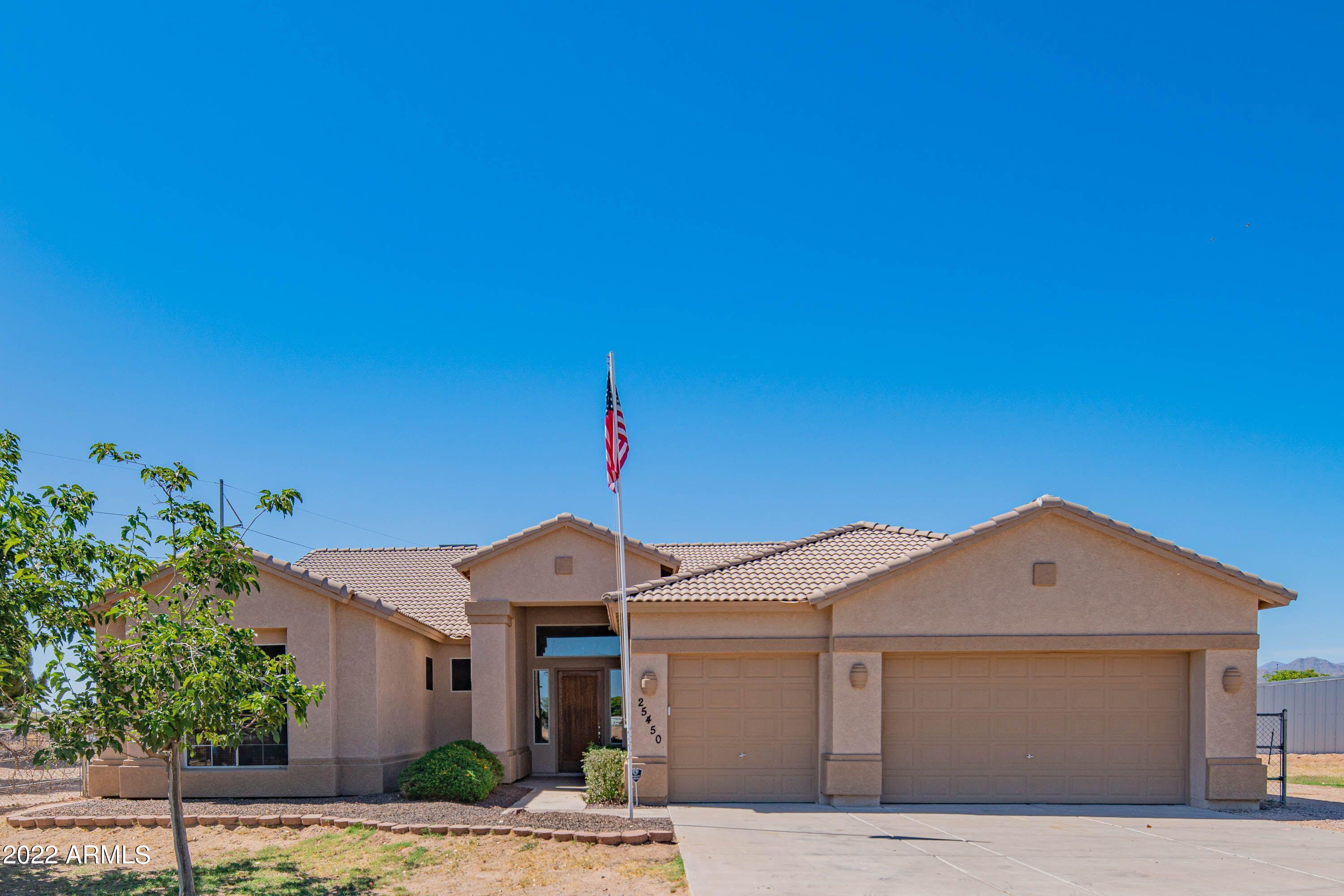 25450 West Riverside Street Buckeye, AZ 85326 - Photo 7 of 34 Buck front