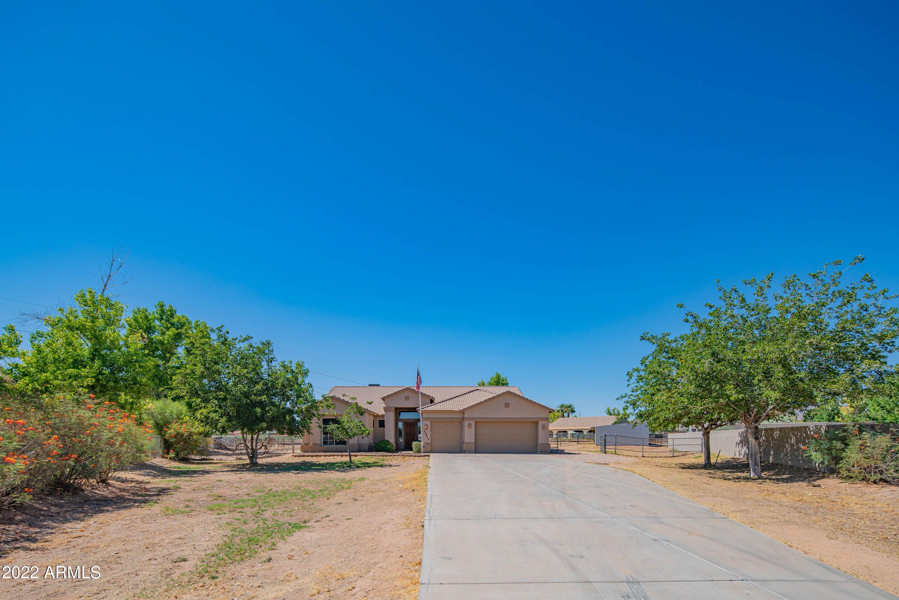 25450 West Riverside Street Buckeye, AZ 85326 - Photo 8 of 34 Buck front 3