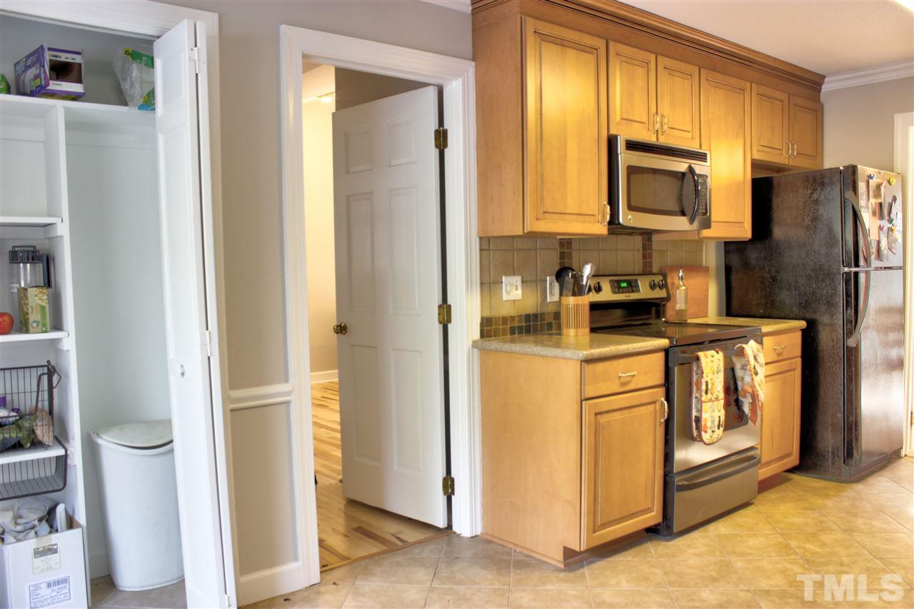 10617 Lowery Drive Raleigh, NC 27615 - Photo 8 of 20 Gallery Image 8