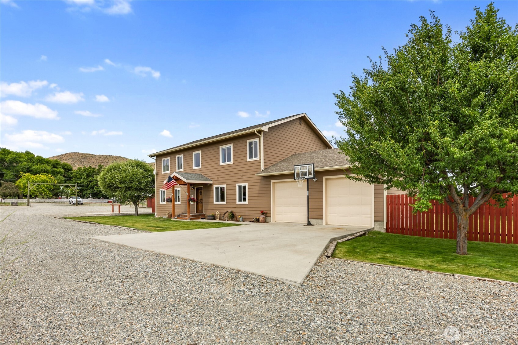 12 South Kirkpatrick Road Omak, WA 98841 - Photo 2 of 39