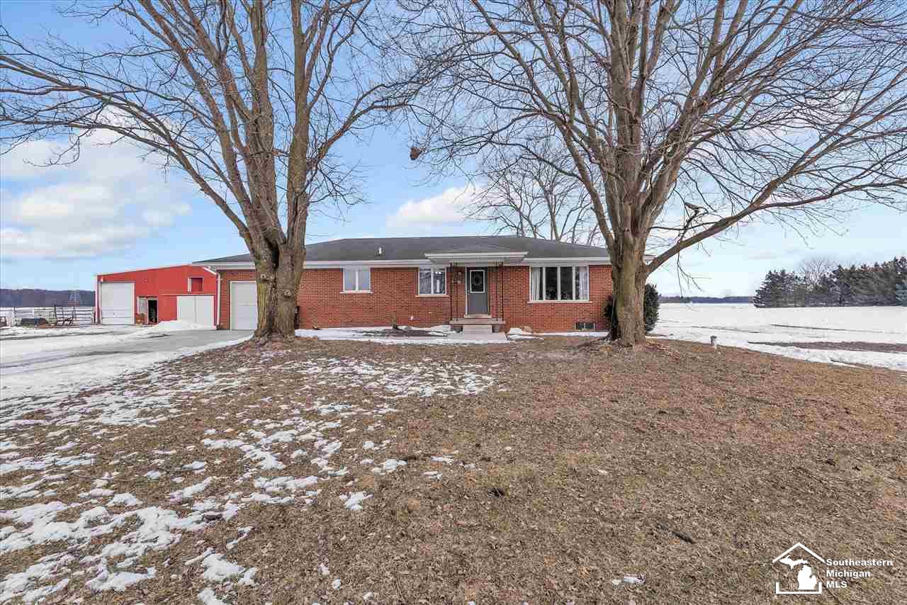 6525 Bacon Road Petersburg, MI 49270 - Photo 3 of 39 50066260-3.JPG