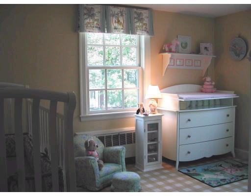73 Chesterton Road Wellesley, MA 02481 - Photo 13 of 15
