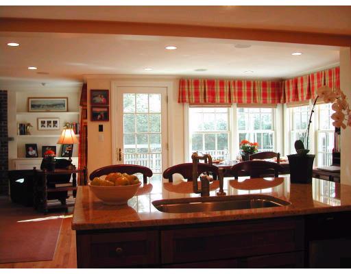 73 Chesterton Road Wellesley, MA 02481 - Photo 7 of 15