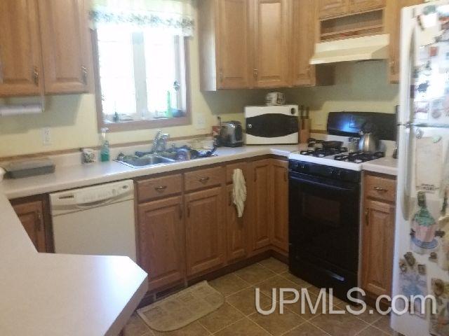 18648 North Old Ten Acre Road Goodman, WI 54125 - Photo 7 of 22 Gallery Image 7