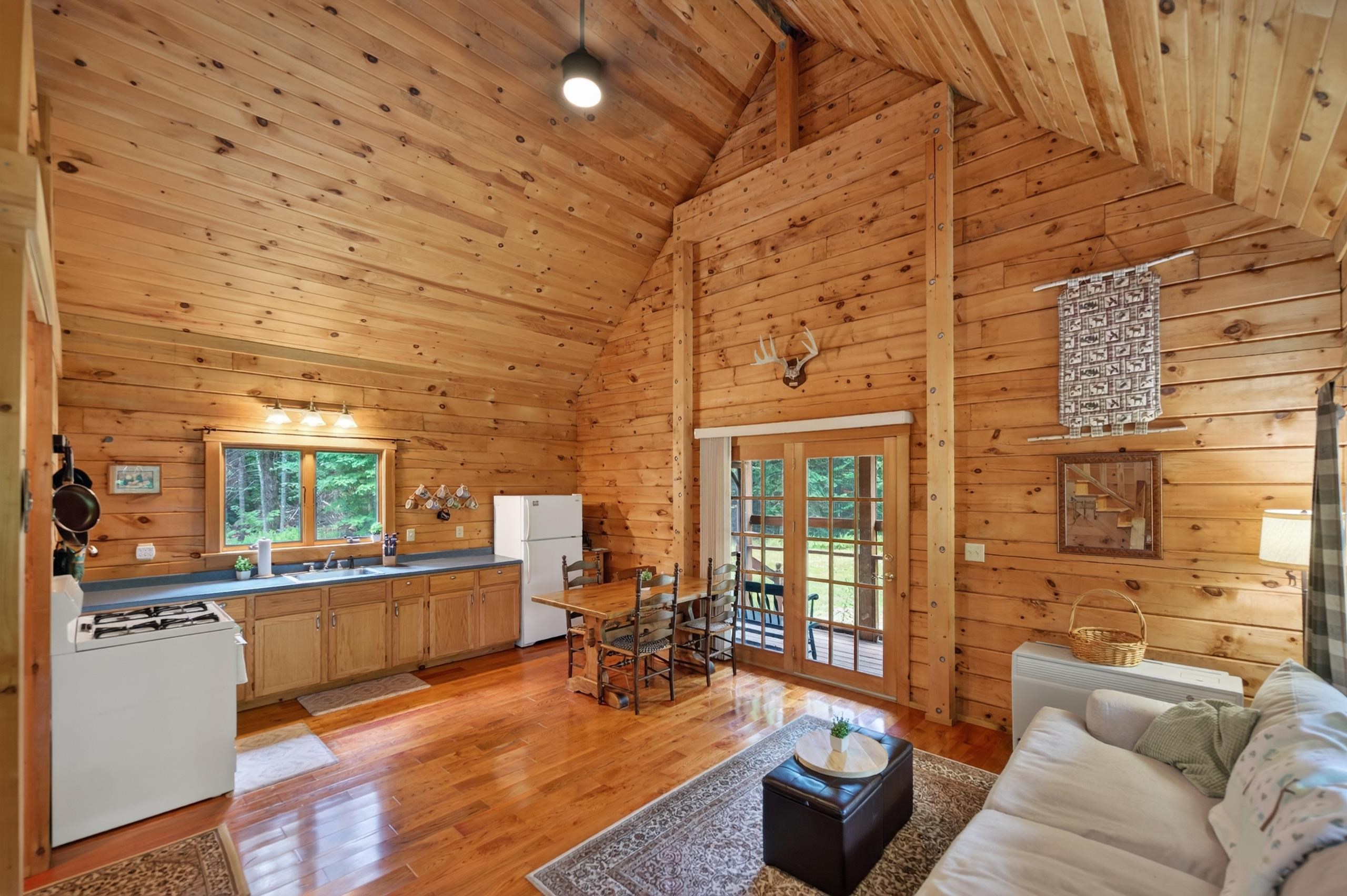 443 E Road Whitingham, VT 05361 - Photo 6 of 26 Gallery Image 6