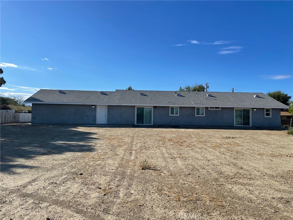10055 East Ave R 10 Littlerock, CA 93543 - Photo 15 of 31 a view of a house