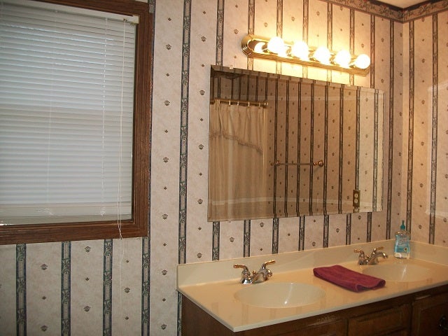 5723 Morgantown Road Russellville, KY 42276 - Photo 6 of 13 Gallery Image 6