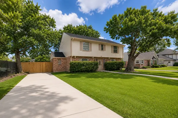 $379,900 | 411 Cannon Ball Drive, Spring, TX 77380