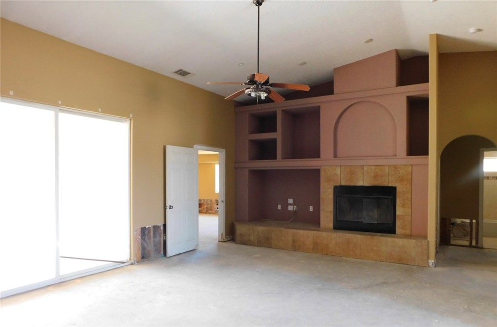 1861 Calaveras Road Pinon Hills, CA 92372 - Photo 6 of 18