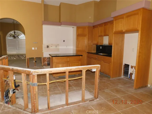 a view of an empty room with window