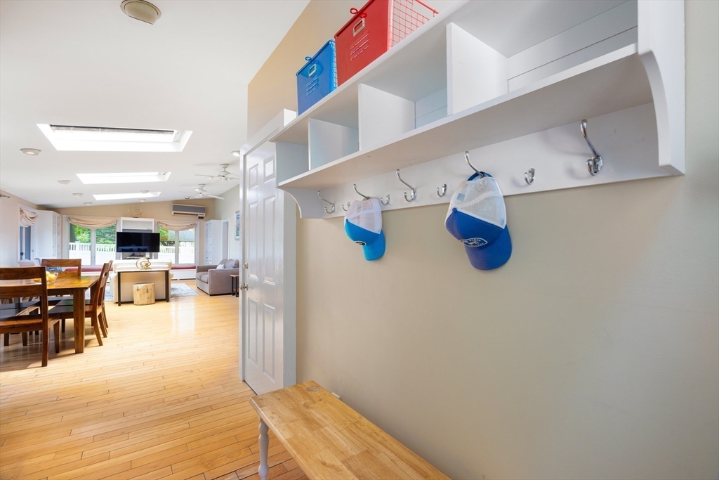 7 Southwick Circle Wellesley, MA 02481 - Photo 9 of 17