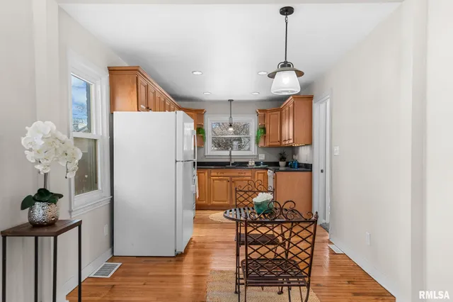 $167,900 | 2308 South Walnut Street, Springfield, IL 62704