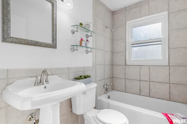 $167,900 | 2308 South Walnut Street, Springfield, IL 62704