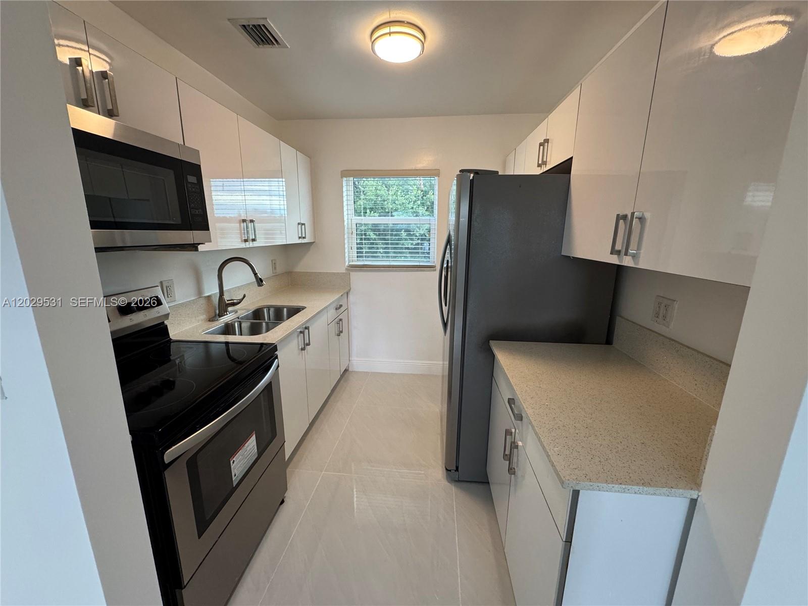 1767 Northwest 3rd Avenue, Unit 17 Miami, FL 33136 - Photo 3 of 27
