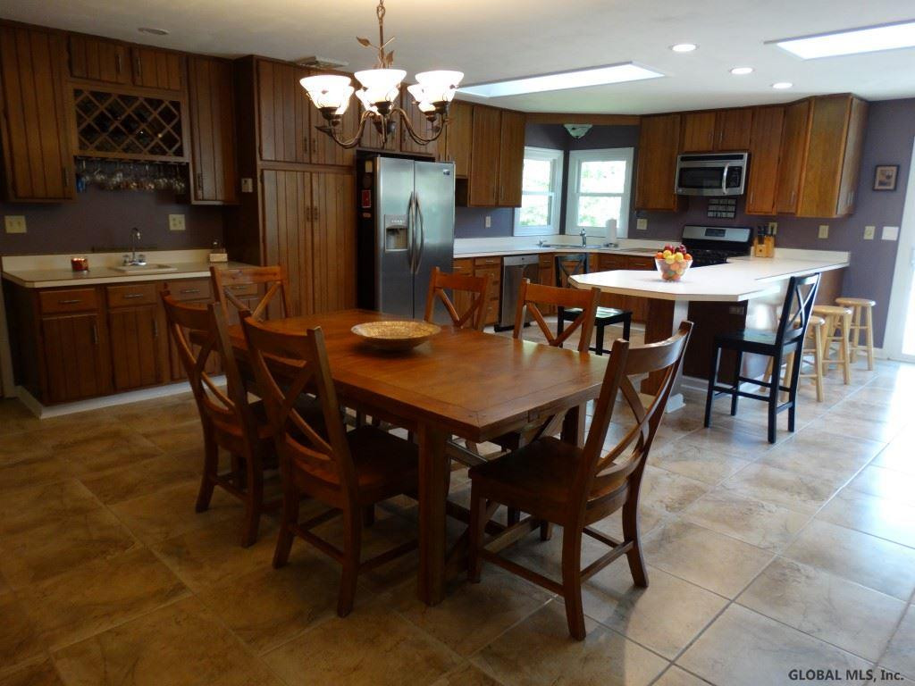 332 Starr Road Coeymans, NY 12143 - Photo 6 of 25 Photo 6
