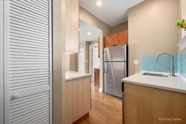 $2,390 | 6146 North Ravenswood Avenue, Unit 2, Chicago, IL 60660