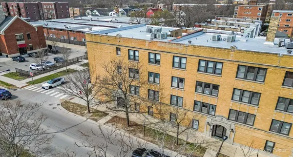$2,390 | 6146 North Ravenswood Avenue, Unit 2, Chicago, IL 60660