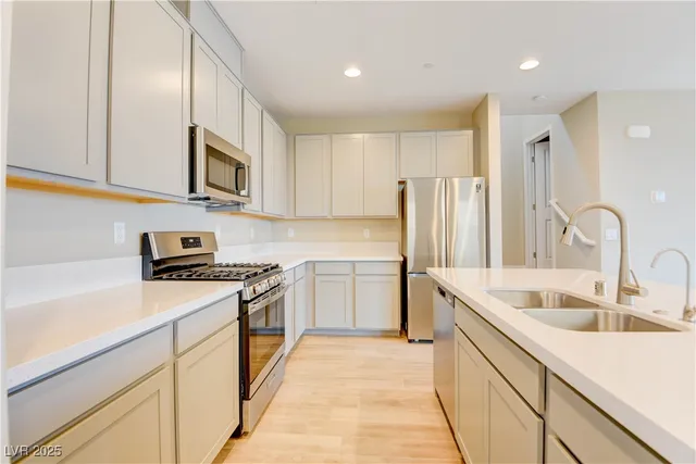 $2,750 | 11840 Pelican Butte Avenue, Las Vegas, NV 89138