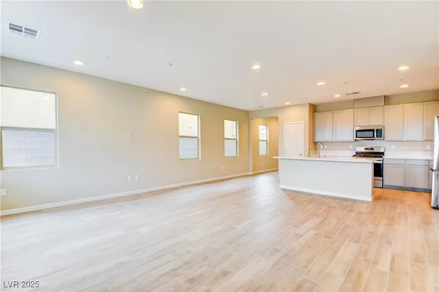 $2,750 | 11840 Pelican Butte Avenue, Las Vegas, NV 89138