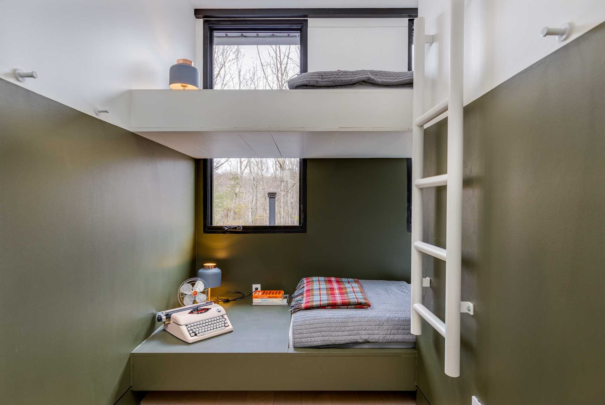 283 Willow Glen Road Milan, NY 12571 - Photo 14 of 23 a living room with furniture and window