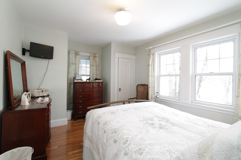 23 Acacia Road Boston, MA 02132 - Photo 11 of 15 Gallery Image 11