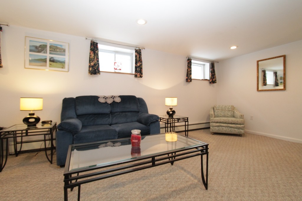 23 Acacia Road Boston, MA 02132 - Photo 14 of 15 Gallery Image 14