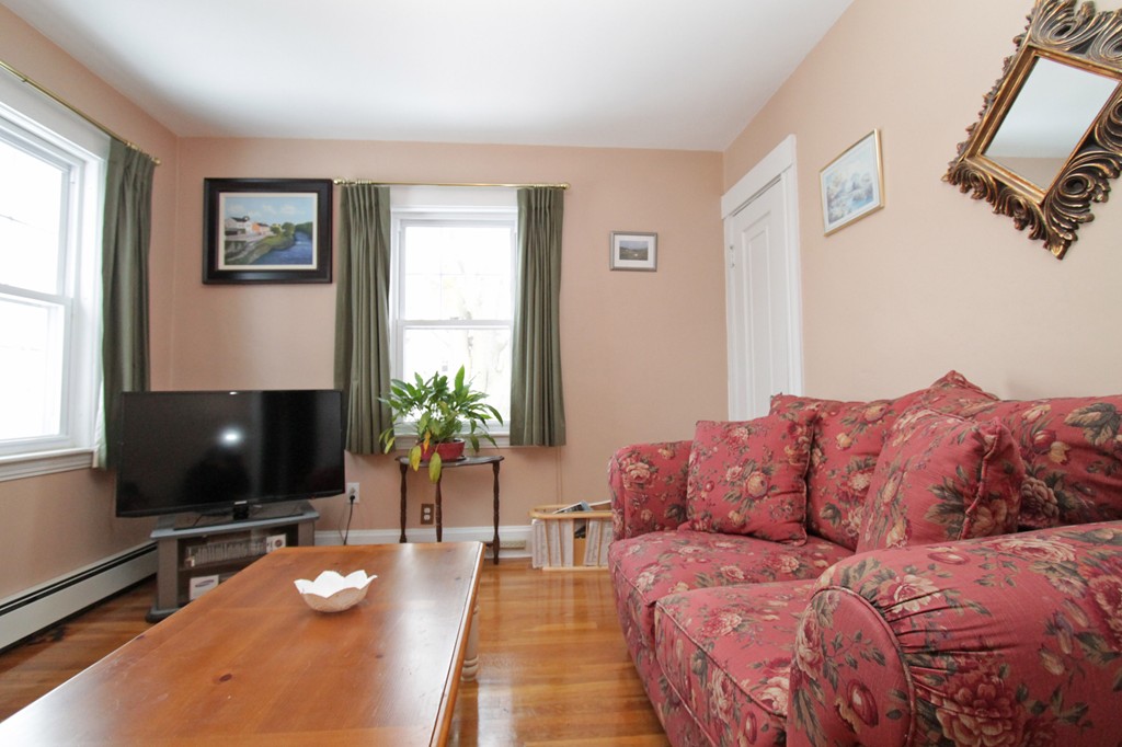23 Acacia Road Boston, MA 02132 - Photo 15 of 15 Gallery Image 15