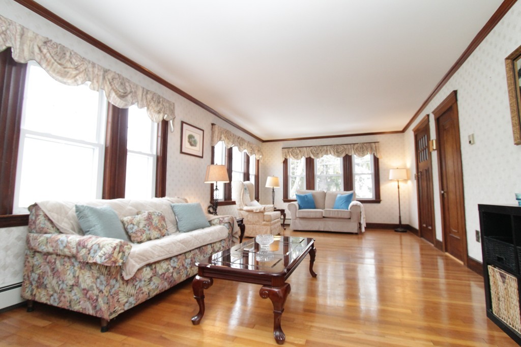 23 Acacia Road Boston, MA 02132 - Photo 4 of 15 Gallery Image 4