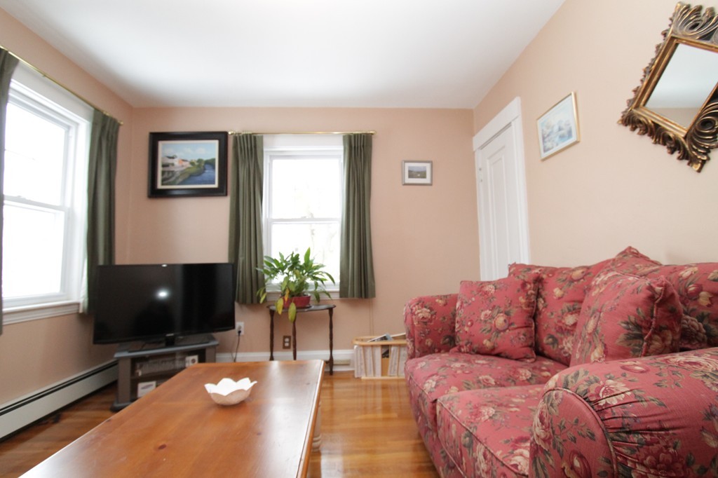 23 Acacia Road Boston, MA 02132 - Photo 9 of 15 Gallery Image 9