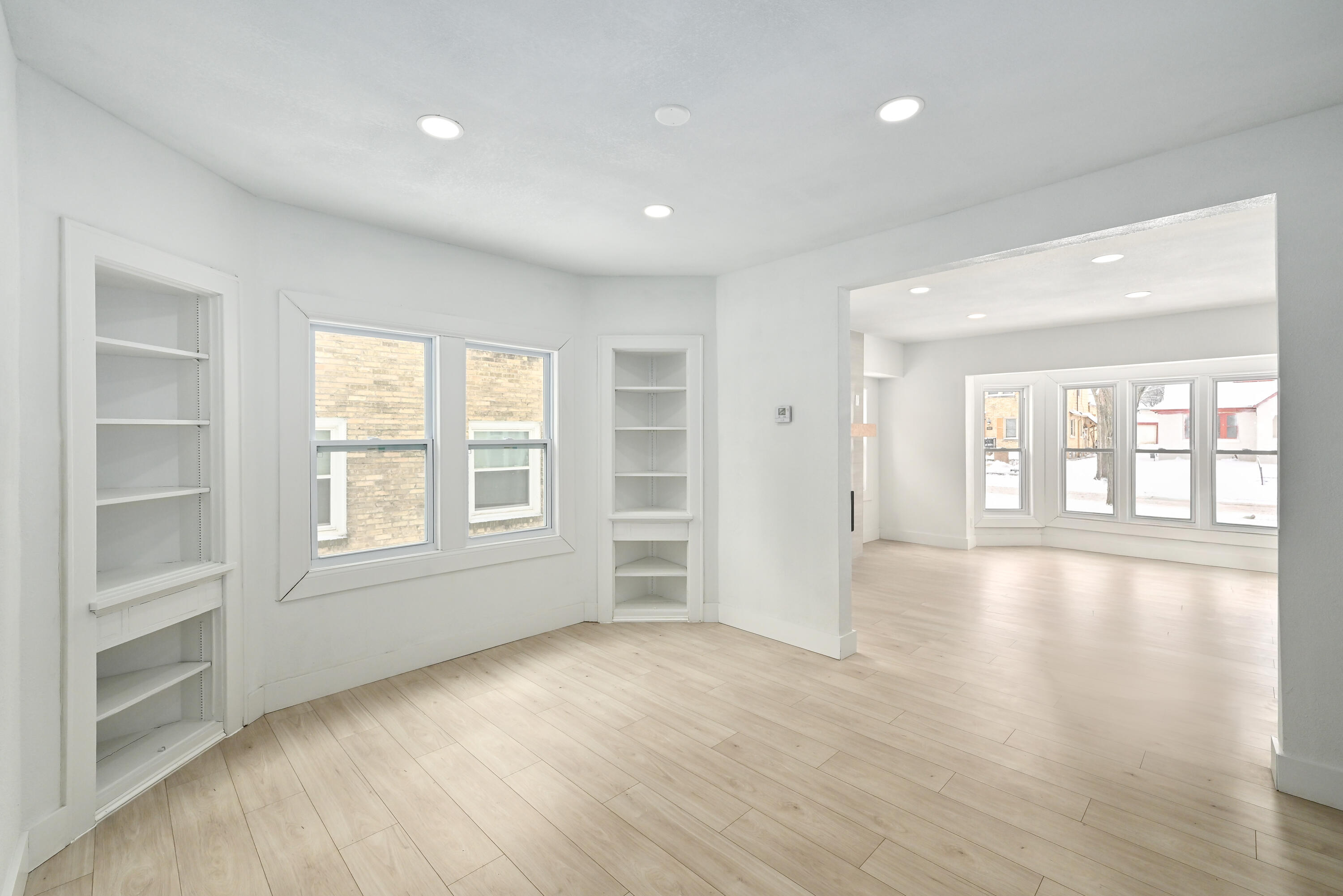 4640 West Scranton Place, Unit 4642 Milwaukee, WI 53216 - Photo 9 of 42 Dining Room/ Living Room