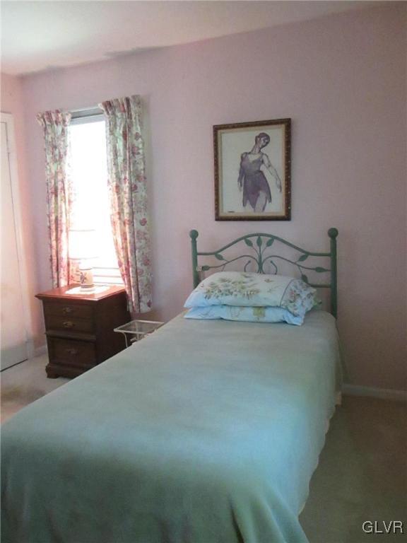 2924 Cornwall Road Bethlehem, PA 18017 - Photo 23 of 27 Gallery Image 23