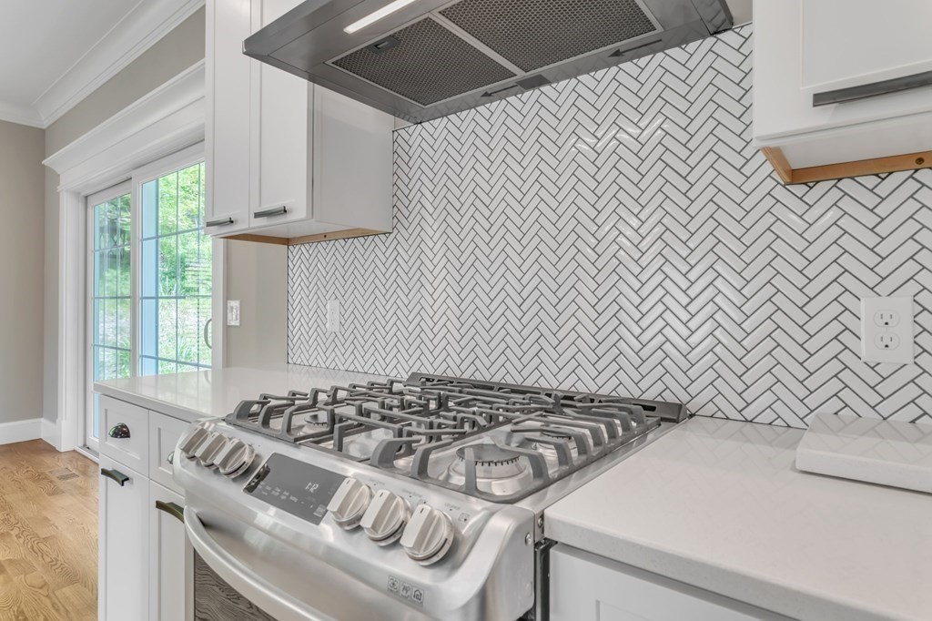 273 Scantic Road Hampden, MA 01036 - Photo 12 of 40