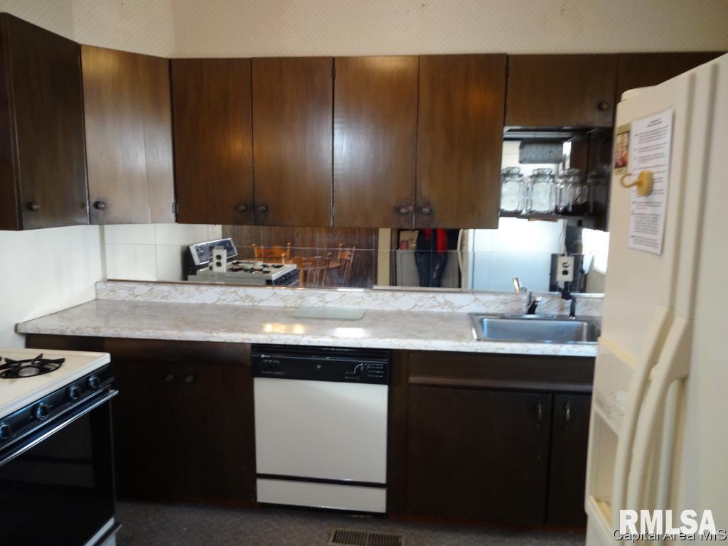 2341 Cincinnati Avenue Springfield, IL 62702 - Photo 13 of 20 Gallery Image 13