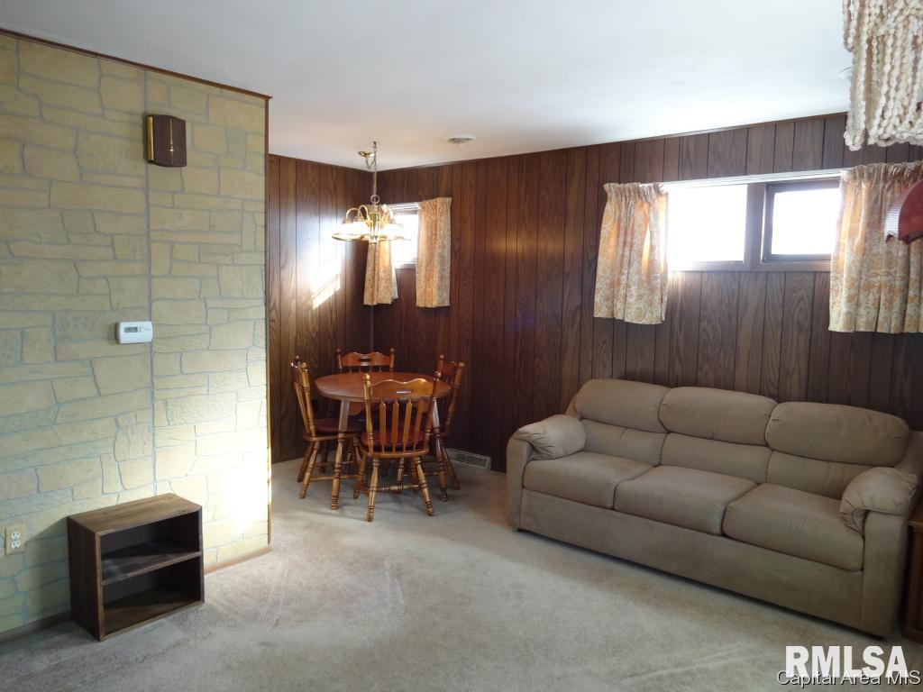 2341 Cincinnati Avenue Springfield, IL 62702 - Photo 9 of 20 Gallery Image 9