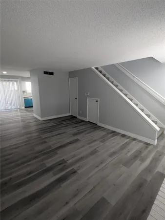 $105,000 | 3919 Fairmont Parkway, Unit 113, Pasadena, TX 77504
