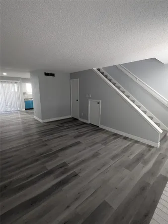 $105,000 | 3919 Fairmont Parkway, Unit 113, Pasadena, TX 77504