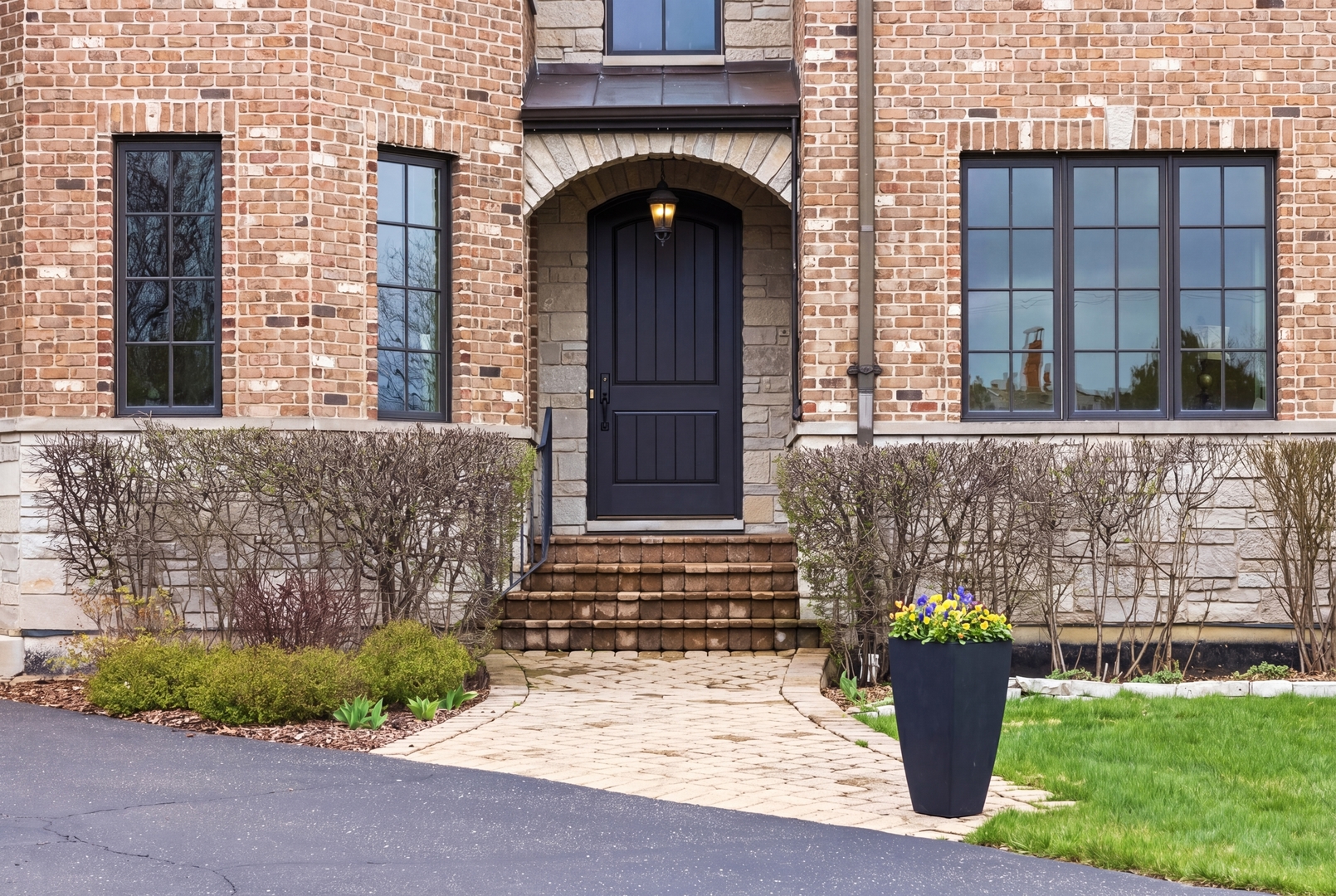 850 Bradley Road Lake Forest, IL 60045 - Photo 2 of 40