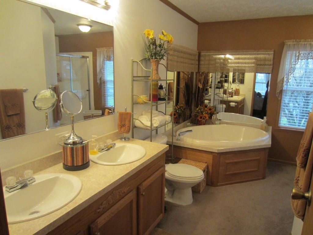 663 Center Road Plum, PA 15239 - Photo 13 of 25 Gallery Image 13
