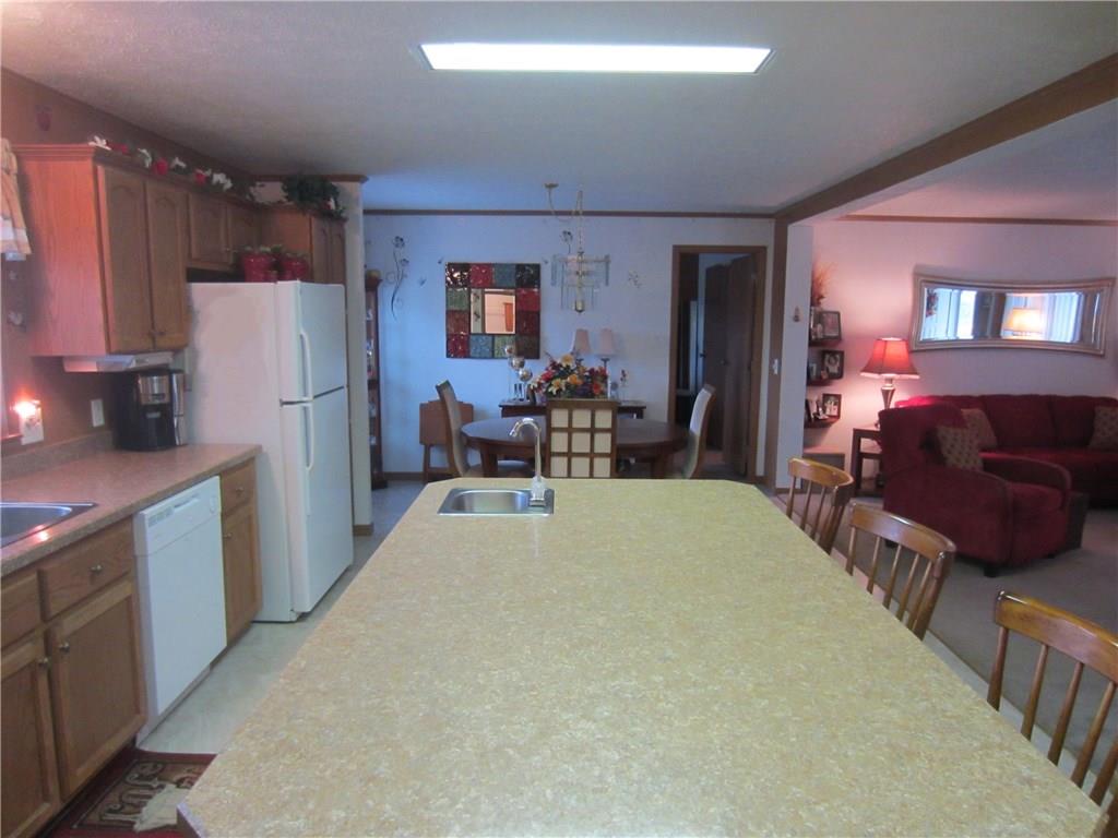 663 Center Road Plum, PA 15239 - Photo 7 of 25 Gallery Image 7