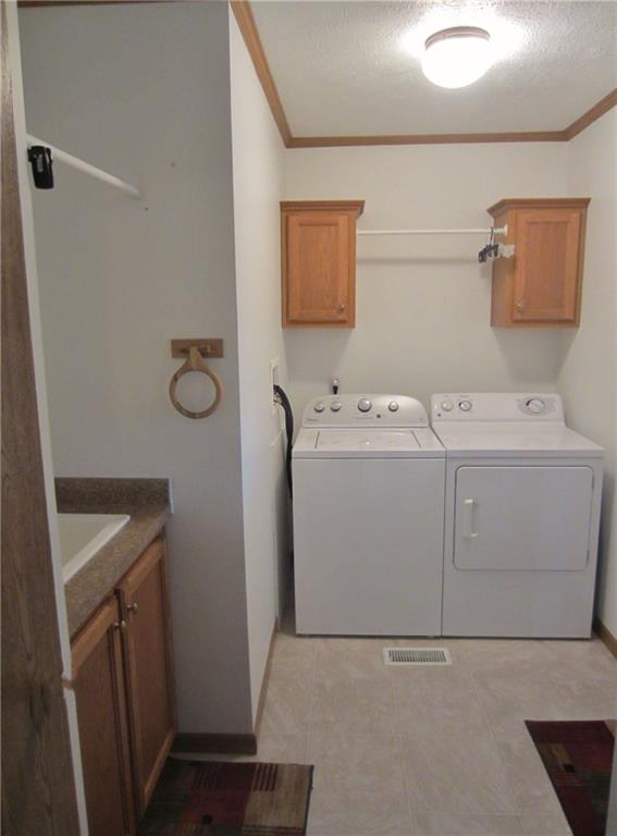 663 Center Road Plum, PA 15239 - Photo 10 of 25 Gallery Image 10