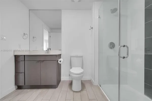 $2,500 | 321 Northeast 26th Street, Unit 605, Miami, FL 33137