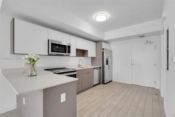 $2,500 | 321 Northeast 26th Street, Unit 605, Miami, FL 33137