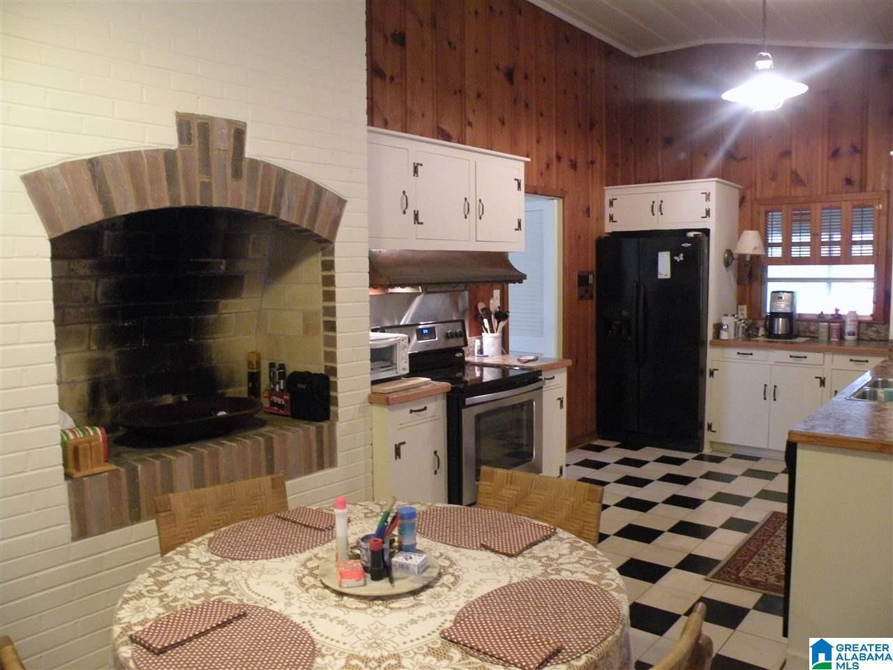 2426 Lake Terrace Road Sylacauga, AL 35150 - Photo 10 of 21