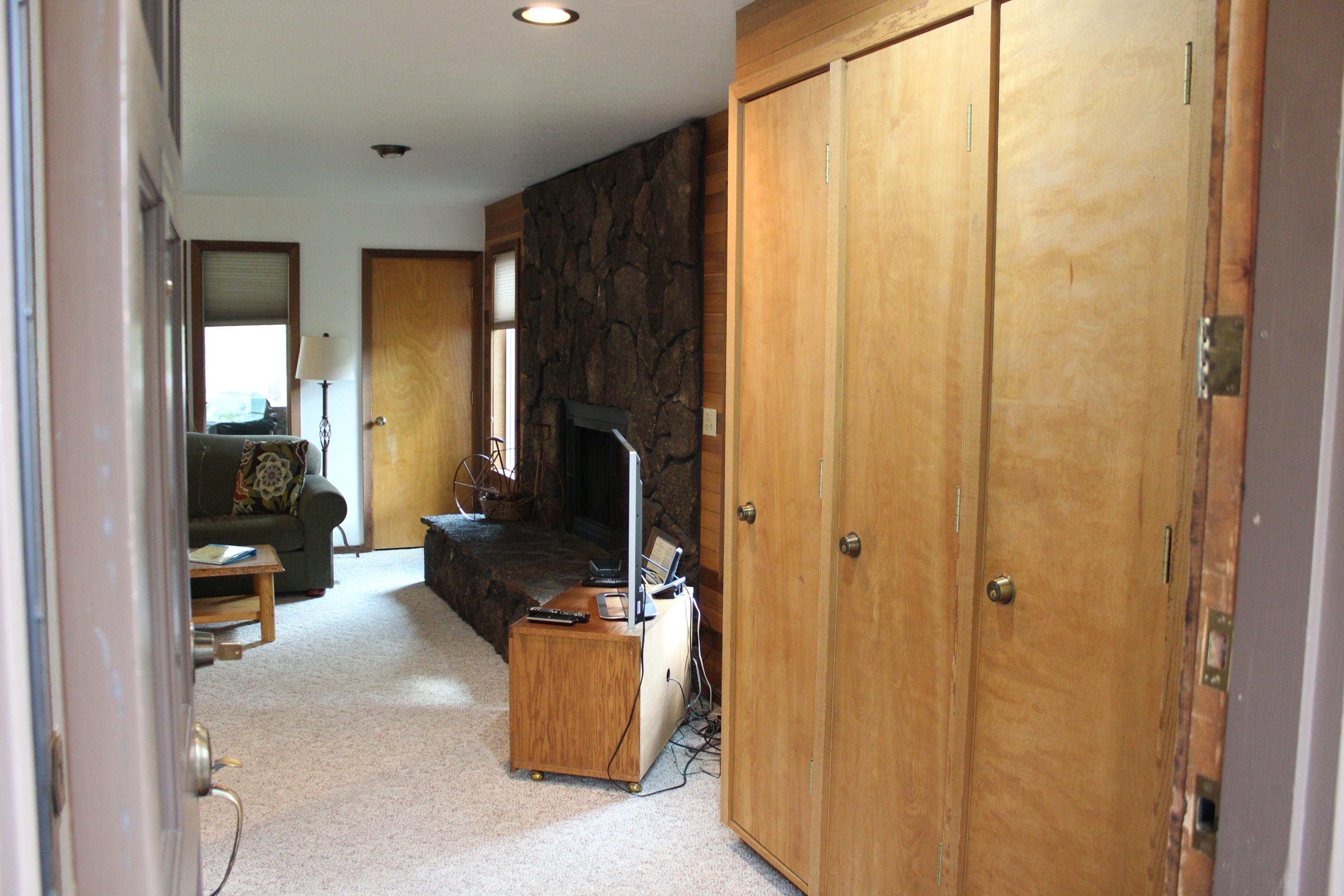 57324-11a2 Beaver Ridge Loop Sunriver, OR 97707 - Photo 3 of 19 3-enter-R11