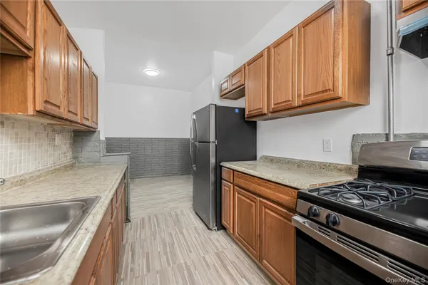 $3,950 | 1260 Evergreen Avenue, Unit 1 | Bronx River